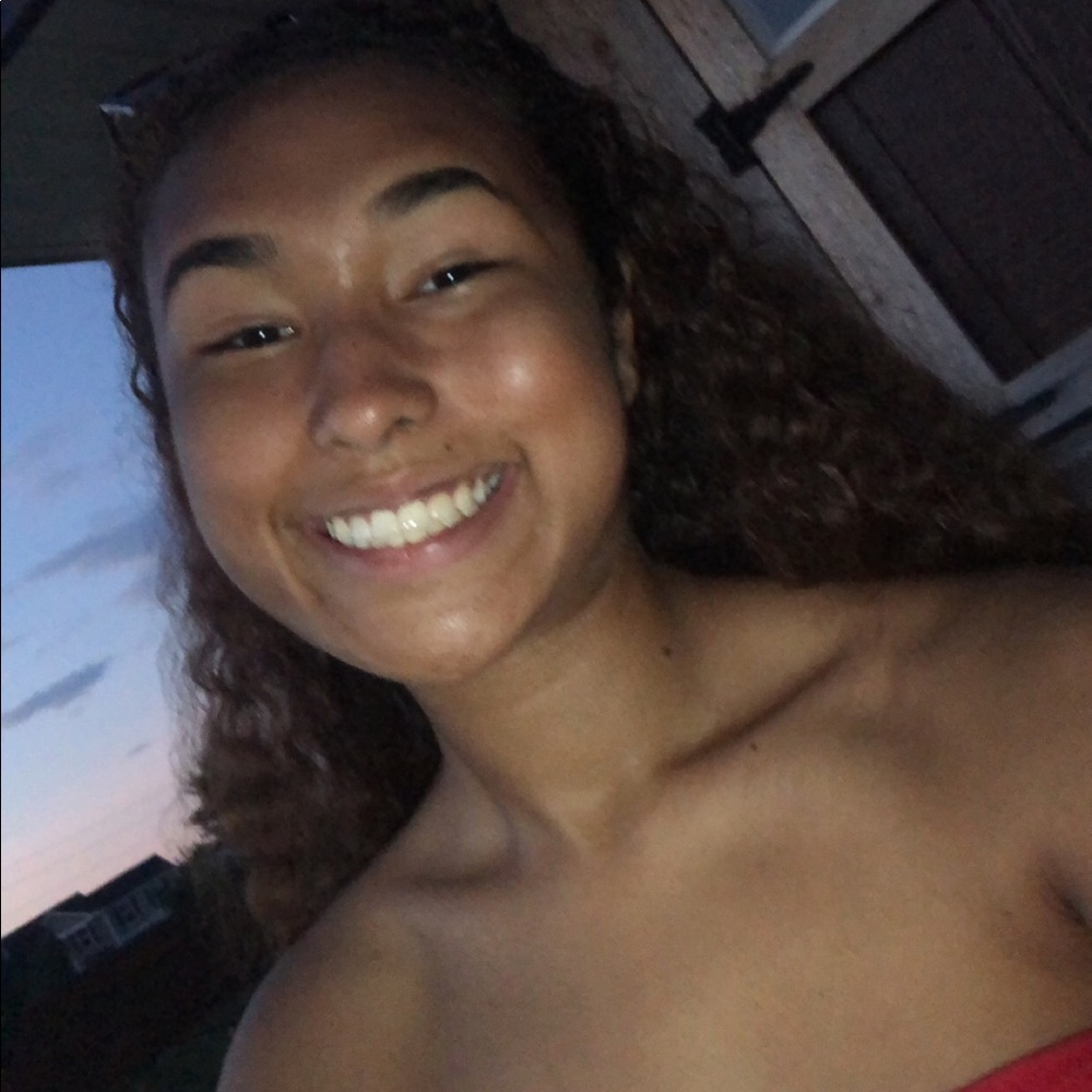 Meet your Posher, Shali